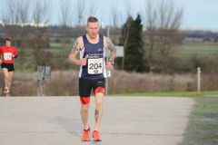 Steve Hobbs on his way to an impressive 6th place and top vet 40